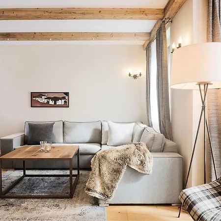 Galzig Apartment